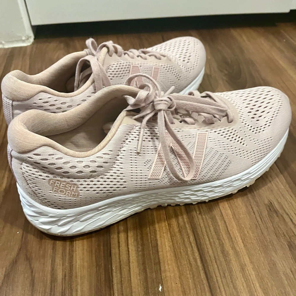 New Balance Womens Fresh Foam Arishi V1 WARISSH1 Pink Running Shoes Sneaker